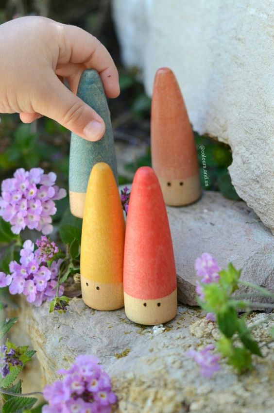 Wooden Rainbow Pastel Peg Dolls - Pointy Heads