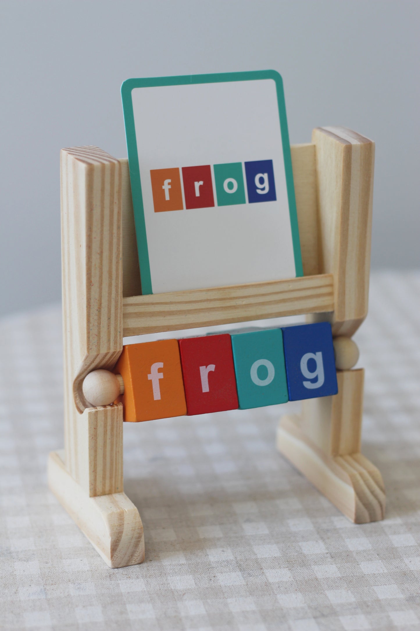 Spin-and-Read Word Builder Blocks with Flashcards