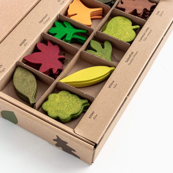 40pcs of Wooden Woodland Leaves