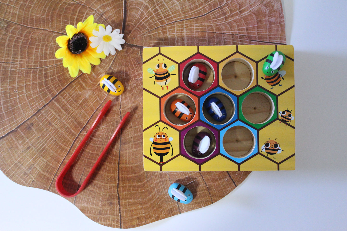 Bee Clipping Game