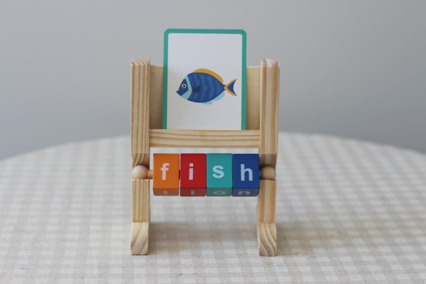 Spin-and-Read Word Builder Blocks with Flashcards